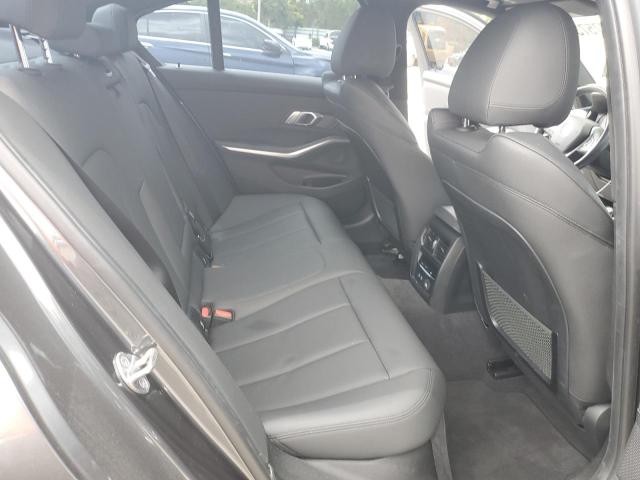 WBA5R1C57KFH05807 BMW 330I