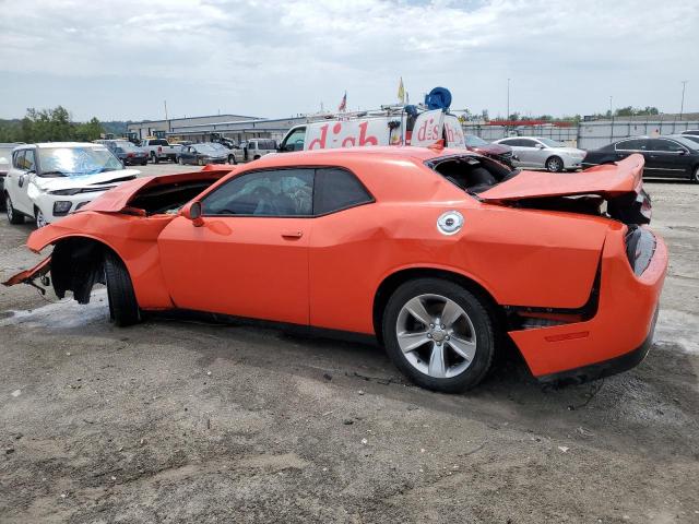2C3CDZAGXJH310062 Dodge Challenger Sxt