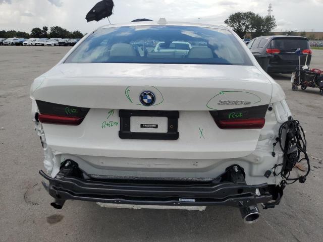 3MW39FF09P8C84044 BMW 330e