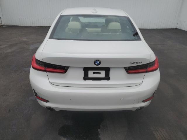 3MW5R1J0XM8C08055 BMW 330I