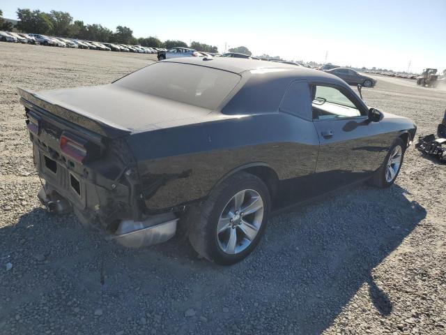 2C3CDZAG3JH303020 Dodge Challenger Sxt