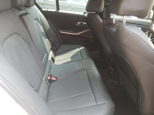 WBA5R1C5XKAE81378 BMW 330I