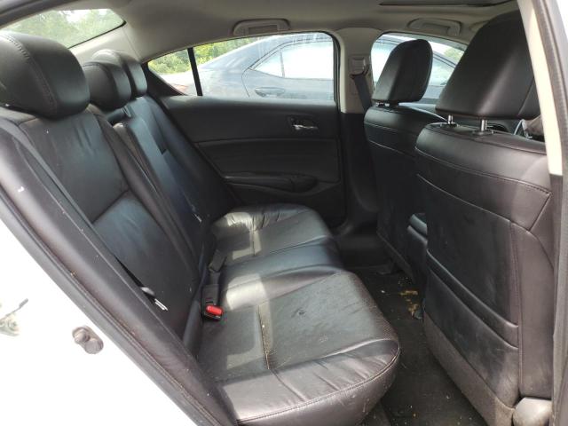 19VDE1F33EE008045 Acura ILX 20