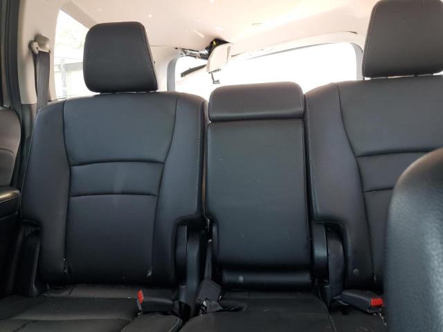 5FNYF6H98JB039042 Honda Pilot Touring