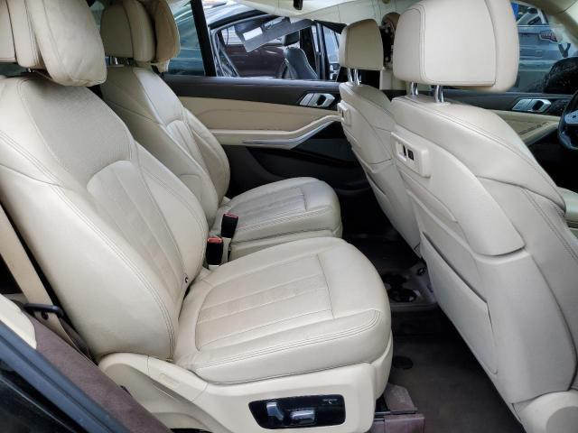 5UXCW2C53KL082241 BMW X7 Xdrive40i