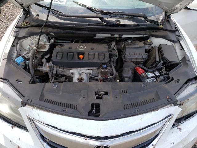 19VDE1F33EE008045 Acura ILX 20