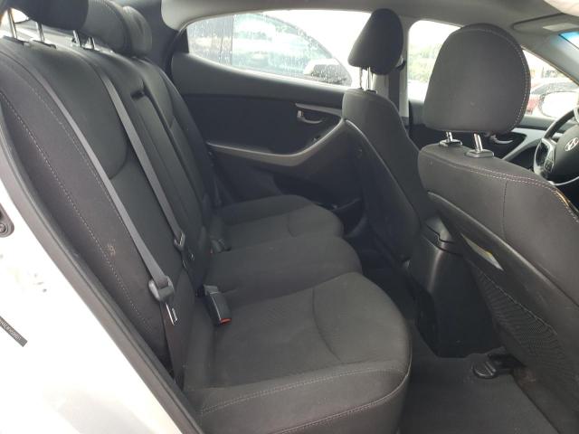 5NPDH4AE4FH599511 Hyundai ELANTRA SE