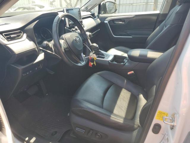 2T3C1RFV8MW170867 Toyota RAV4 XLE P