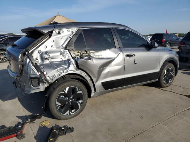 KNDCR3L16P5023398 KIA Niro Wind