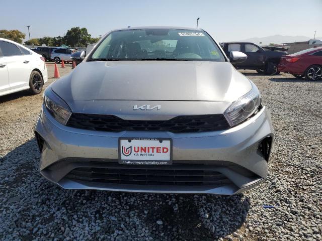 3KPF24AD6RE789451 KIA FORTE LX
