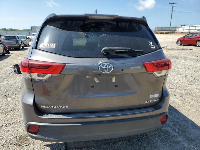 5TDJZRFHXJS862605 Toyota Highlander