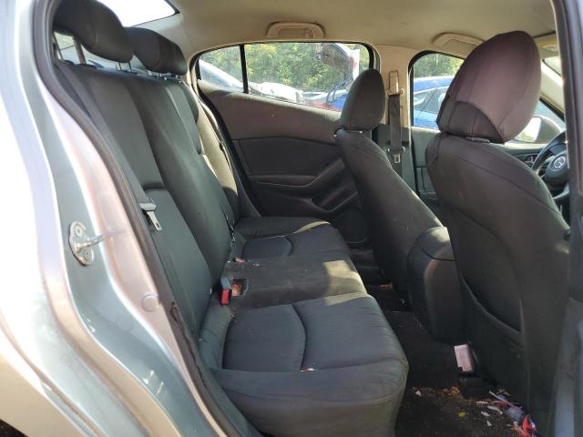 JM1BM1T73F1263131 Mazda 3 SV