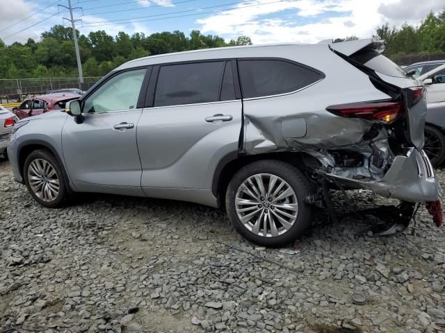 5TDKDRBH7RS561097 Toyota Highlander