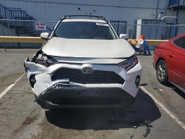 2T3C1RFV8MW170867 Toyota RAV4 XLE P