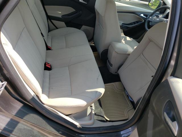 1FADP3F2XGL313000 Ford FOCUS SE