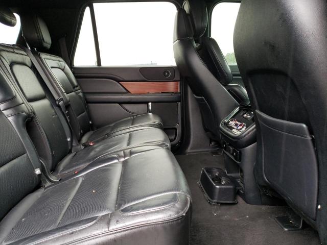 5LMJJ3JT2JEL03807 Lincoln Navigator