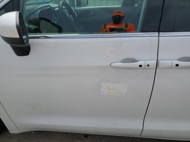2C4RC1CG9PR606796 Chrysler Voyager Lx