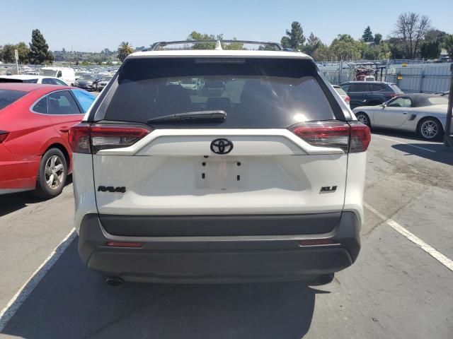 2T3C1RFV8MW170867 Toyota RAV4 XLE P