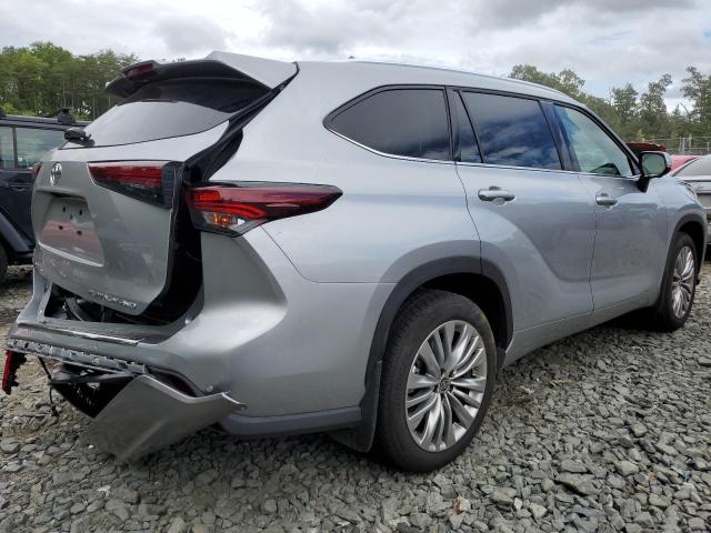 5TDKDRBH7RS561097 Toyota Highlander