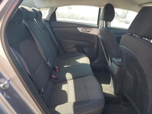 3KPF24AD6RE789451 KIA FORTE LX