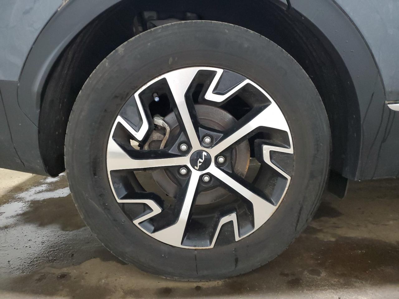 5XYK33AFXPG095997 KIA SPORTAGE E