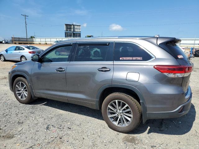 5TDJZRFHXJS862605 Toyota Highlander