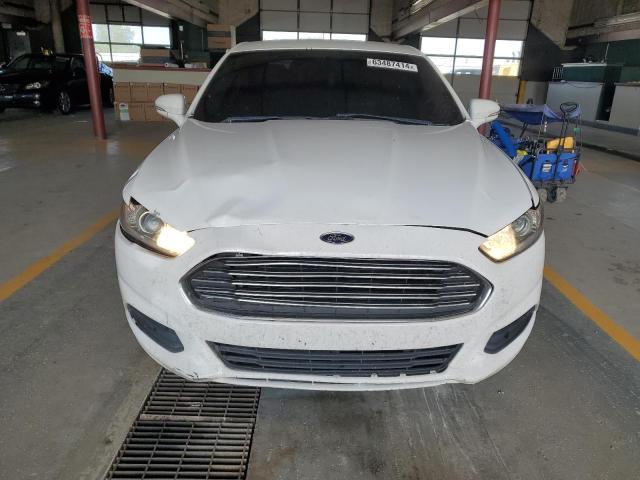3FA6P0LU0FR209600 Ford FUSION SE
