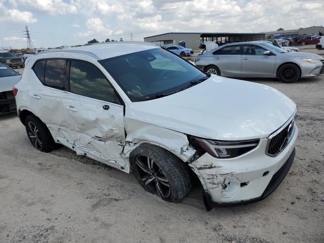 YV4L12UK8R2304645 Volvo XC40 CORE
