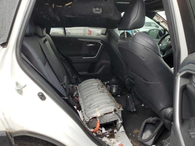 2T3EWRFV2KW033995 Toyota RAV4 XSE