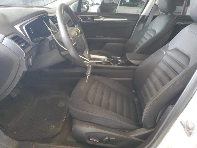 3FA6P0LU0FR209600 Ford FUSION SE