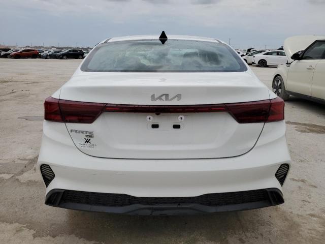 3KPF24AD5RE728494 KIA FORTE LX