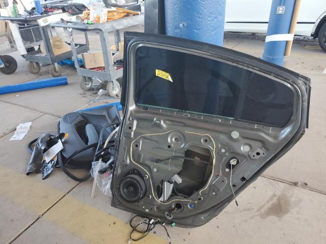W04GP6SX4J1146317 Buick Regal Esse