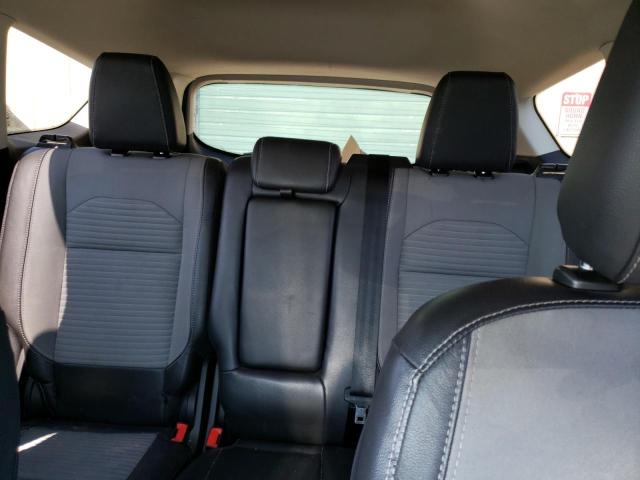 1FMCU9GD6JUD58126 Ford ESCAPE SE