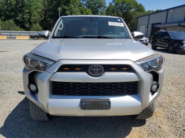 JTEBU5JR8F5229654 Toyota 4RUNNER SR