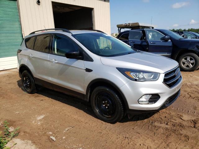 1FMCU9GD6JUD58126 Ford ESCAPE SE