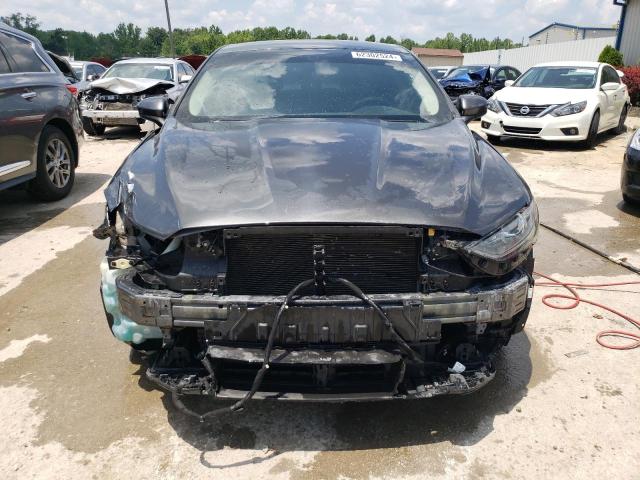 3FA6P0HD8HR327566 Ford FUSION SE