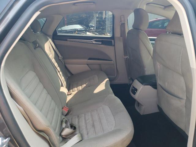3FA6P0HD8HR327566 Ford FUSION SE