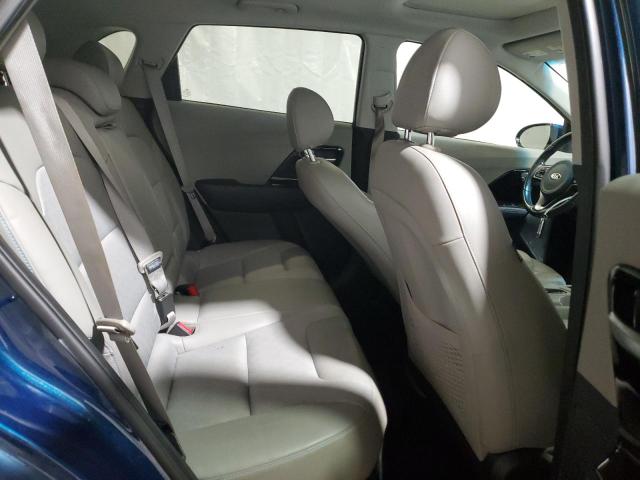 KNDCC3LC5L5422123 KIA NIRO TOURI
