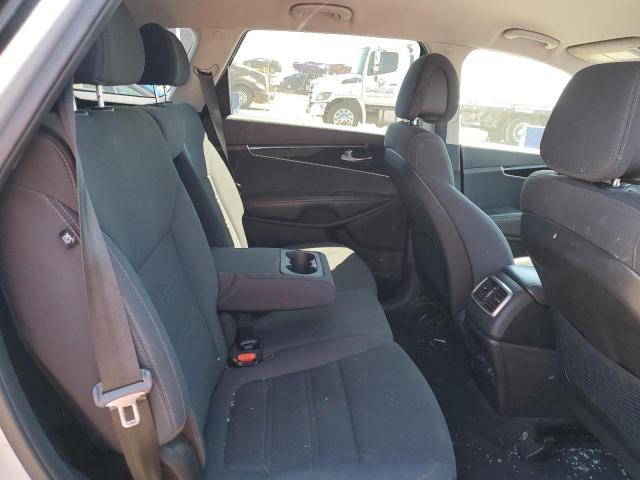 5XYPGDA32GG145099 KIA SORENTO LX