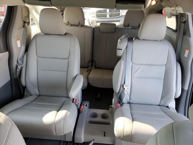 5TDYK3DC7GS696639 Toyota SIENNA XLE
