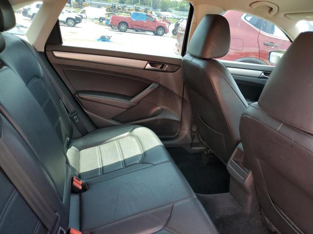 1VWAT7A39FC032267 Volkswagen PASSAT S