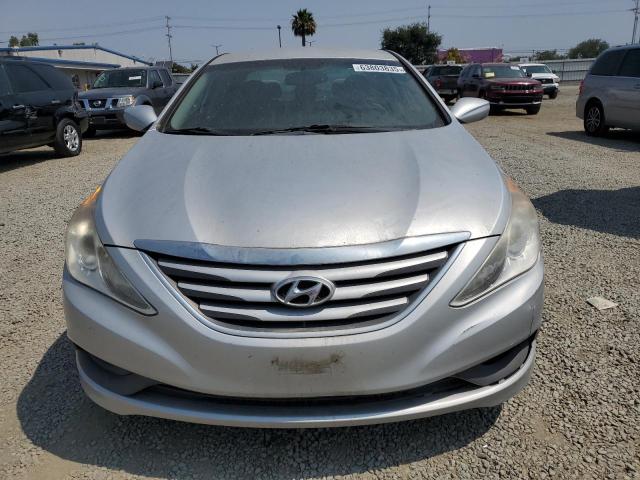 5NPEB4AC3EH898748 Hyundai gamma