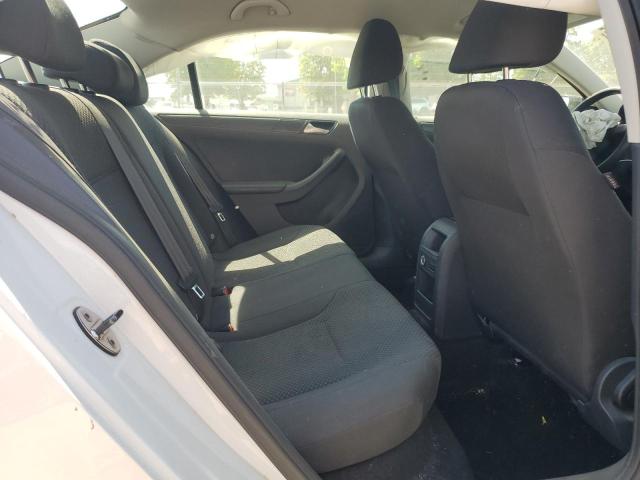 3VW2K7AJ2EM303673 Volkswagen 2014