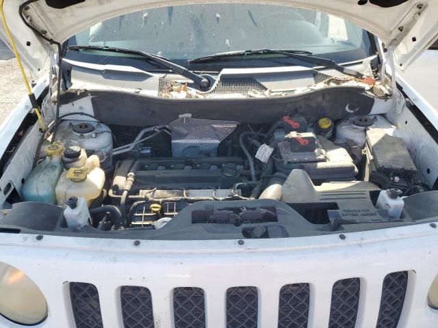 1C4NJPBA2GD693237 Jeep 2016