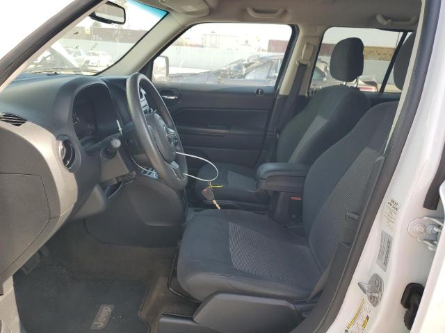 1C4NJPBA2GD693237 Jeep 2016