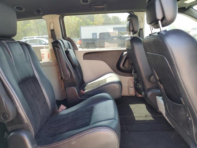 2C4RDGCG0JR325753 Dodge Grand Caravan Sxt
