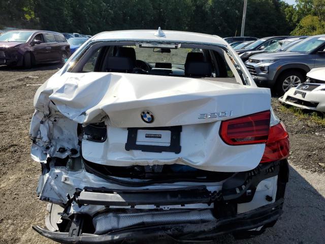 WBA8E5G38HNU43297 BMW 320 XI