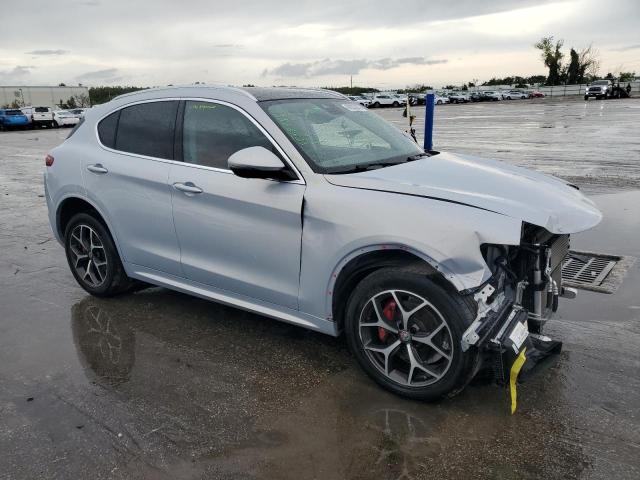 ZASPAKBN8M7D15410 Alfa Romeo STELVIO TI