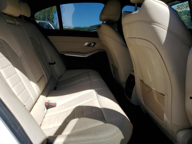 3MW5R7J05L8B30009 BMW 330XI
