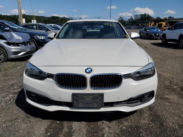 WBA8E5G38HNU43297 BMW 320 XI